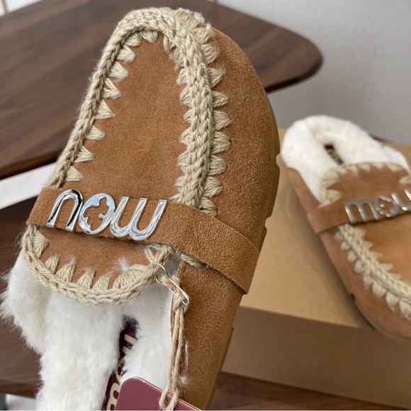 Mou Suede Open-Back Wool Slippers - Picture 6 of 8